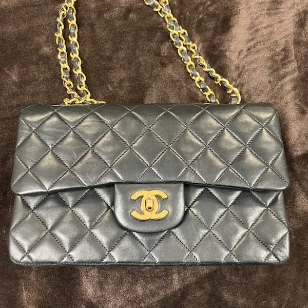 シャネル　マトラッセ25　ダブルフラップチェーン　ショルダーバッグ