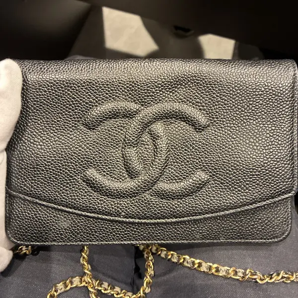 シャネル　キャビアスキン　チェーンウォレット