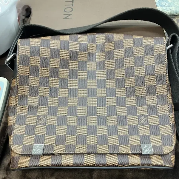 ルイ・ヴィトン　ディストリクト　ダミエ