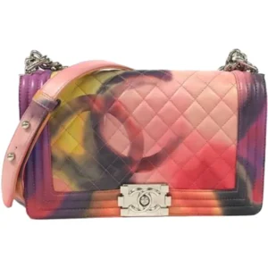 シャネル ボーイシャネル チェーンショルダーバッグ ラムスキン