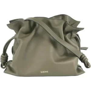 ロエベ ショルダーバッグ レザー