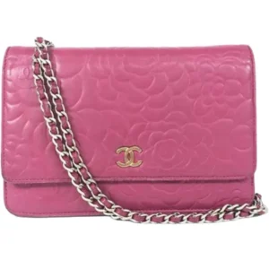 シャネル カメリア チェーンウォレット ラムスキン