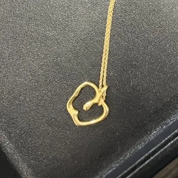 ティファニー　アップル　ネックレス　750