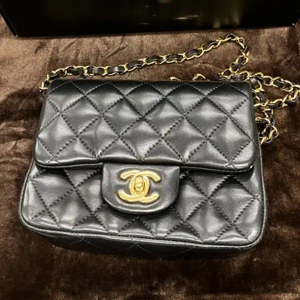 シャネル　ミニマトラッセ　ショルダーバッグ