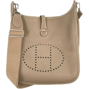 エルメス エヴリン3PM ショルダーバッグ レザー B刻印 シルバー金具