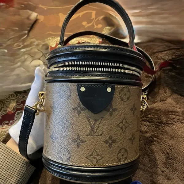 ルイ・ヴィトン　カンヌ　モノグラム・リバース