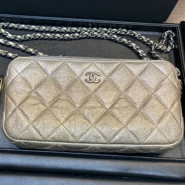 シャネル　チェーンウォレット