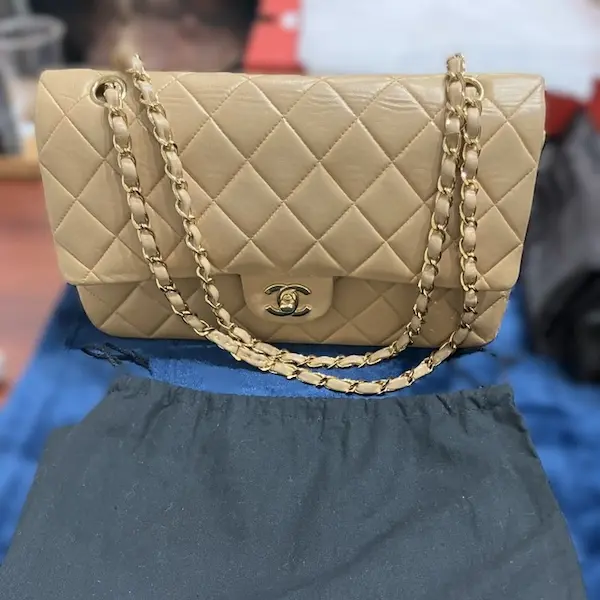 シャネル　マトラッセ　ラムスキン　ダブルフラップチェーンショルダーバッグ