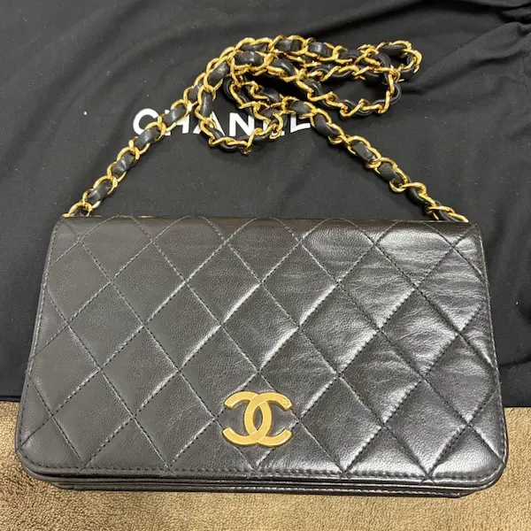 シャネル　マトラッセ　チェーンショルダーバッグ