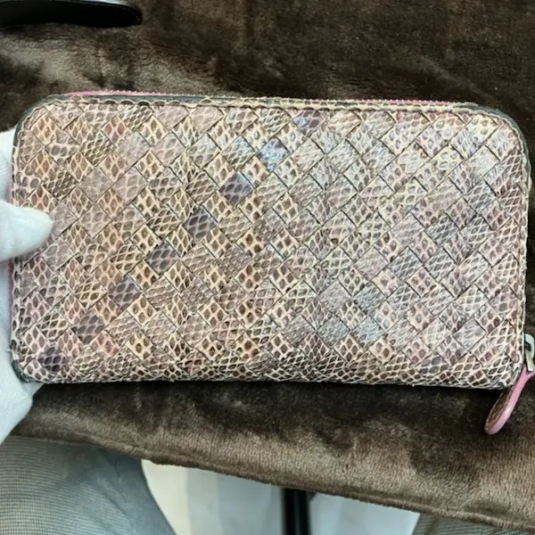 ボッテガ・ヴェネタ　パイソン　イントレチャート　長財布