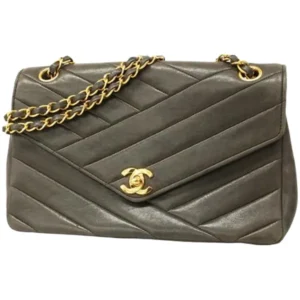 シャネル シェブロン チェーンショルダーバッグ ラムスキン