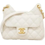 シャネル マトラッセ チェーンショルダーバッグ キャビアスキン