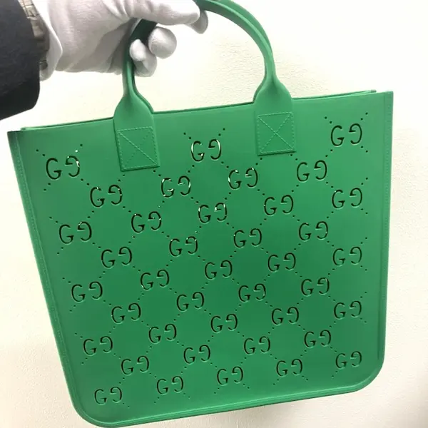 グッチ　チルドレンズ　GG　ラバー　トートバッグ