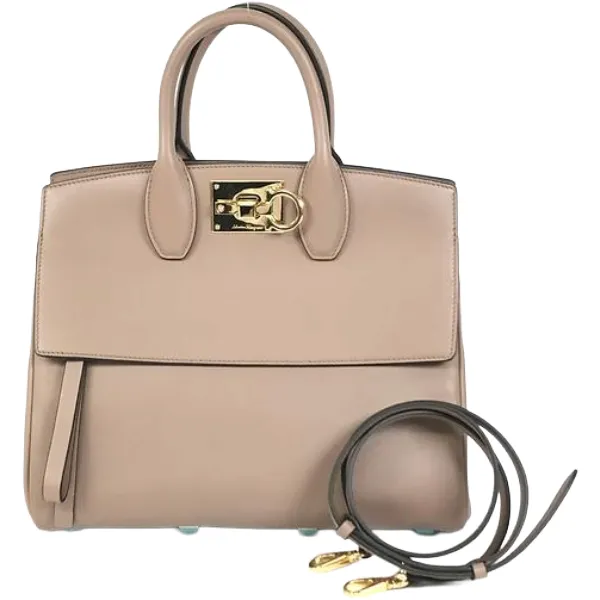 サルヴァトーレ・フェラガモ ガンチーニ ハンドバッグ レザー