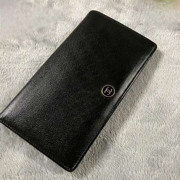 シャネル　ココボタン　長財布