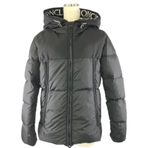 モンクレール ダウン 