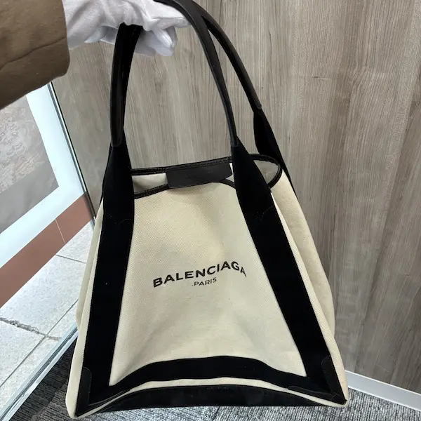 バレンシアガ　ネイビー カバス