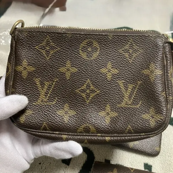 ルイ・ヴィトン　モノグラム　ミニ・ポシェット・アクセソワール