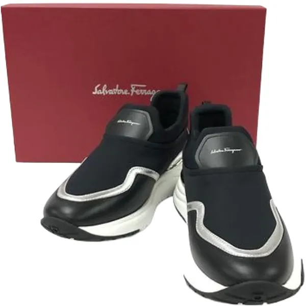 サルヴァトーレ・フェラガモ ローファー スエード