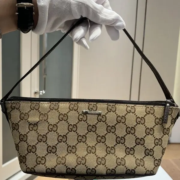 グッチ　GGキャンバス　アクセサリーポーチ