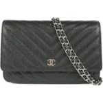 シャネル Vステッチ チェーンウォレット キャビアスキン