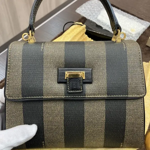 フェンディ　ペカン　ハンドバッグ