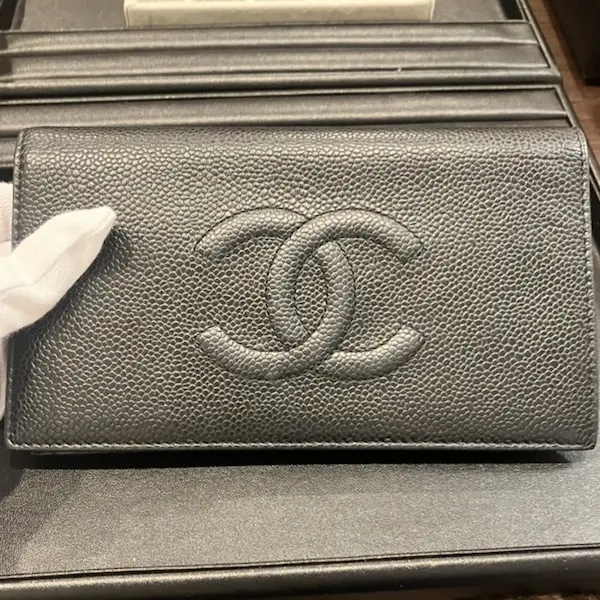 シャネル　ココマーク　キャビアスキン　長財布