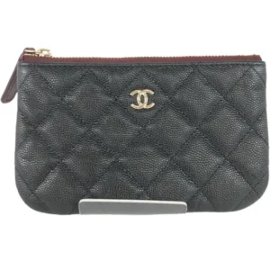 シャネル マトラッセ ポーチ キャビアスキン