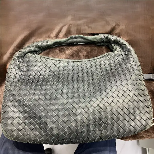 ボッテガ・ヴェネタ　イントレチャート　ホーボーバッグ