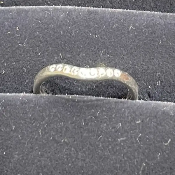 ティファニー　カーブド　バンドリング