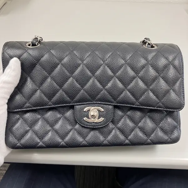 シャネル　マトラッセ25　キャビアスキン　チェーンショルダー