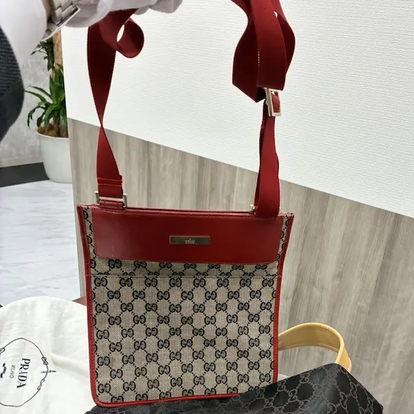グッチ　GGキャンバス　ショルダーバッグ