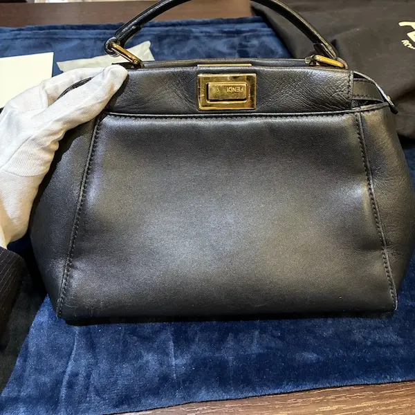 フェンディ　ピーカブーミニ