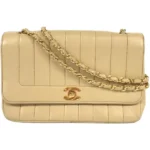 シャネル マドモアゼル チェーンショルダーバッグ ラムスキン