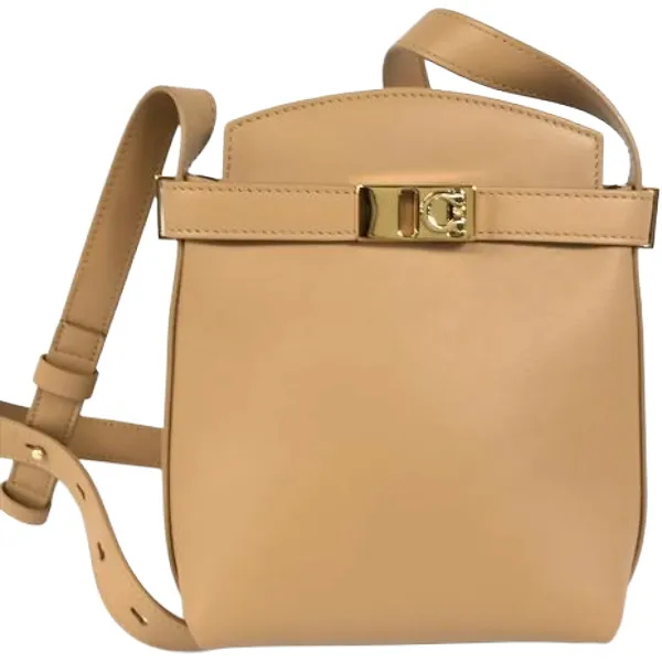 サルヴァトーレ・フェラガモ ガンチーニ ショルダーバッグ レザー