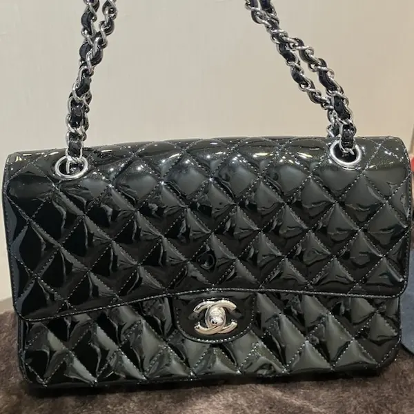 シャネル　マトラッセ　パテント　チェーンショルダー