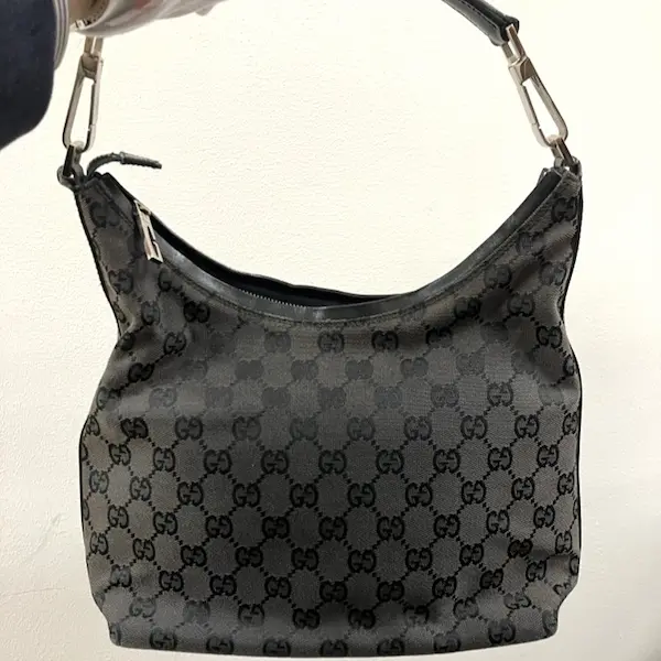 グッチ　GGキャンバス　ショルダーバッグ