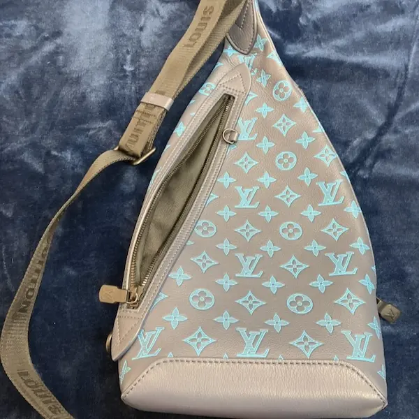 ルイ・ヴィトン　モノグラム・シャドウ　デュオ・スリングバッグ