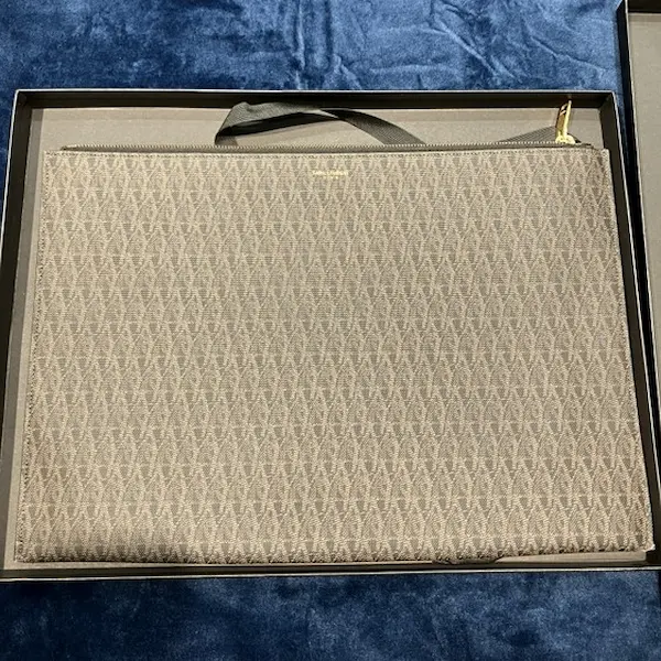 サンローラン　クラッチバッグ