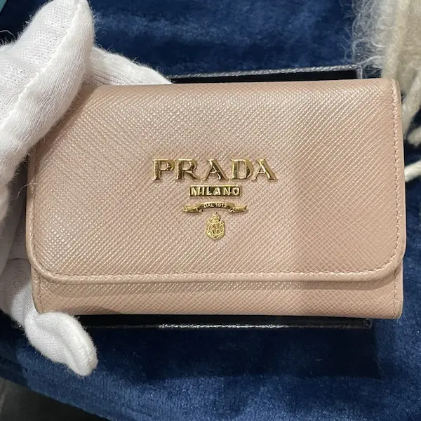 プラダ　サフィアーノレザー　キーケース