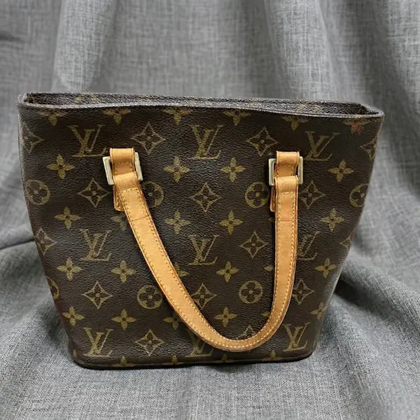 ルイ・ヴィトン　モノグラム　ヴァヴァンPM