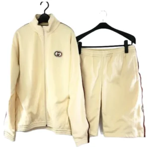 グッチ アパレル