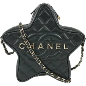 シャネル マトラッセ チェーンショルダーバッグ ラムスキン