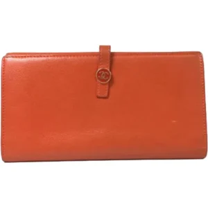 シャネル ココボタン 財布 レザー