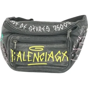バレンシアガ グラフィティ エクスプローラー ボディバッグ レザー