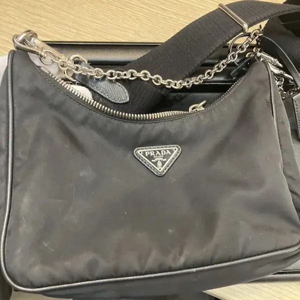 プラダ　Re-Edition 2005　Re-Nylon　ショルダーバッグ