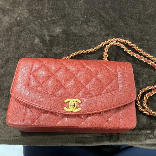 シャネル　マトラッセ　ダイアナフラップ　チェーンショルダー