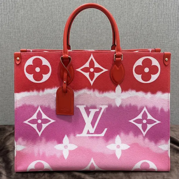 ルイ・ヴィトン　オンザゴー　モノグラム・LVエスカル