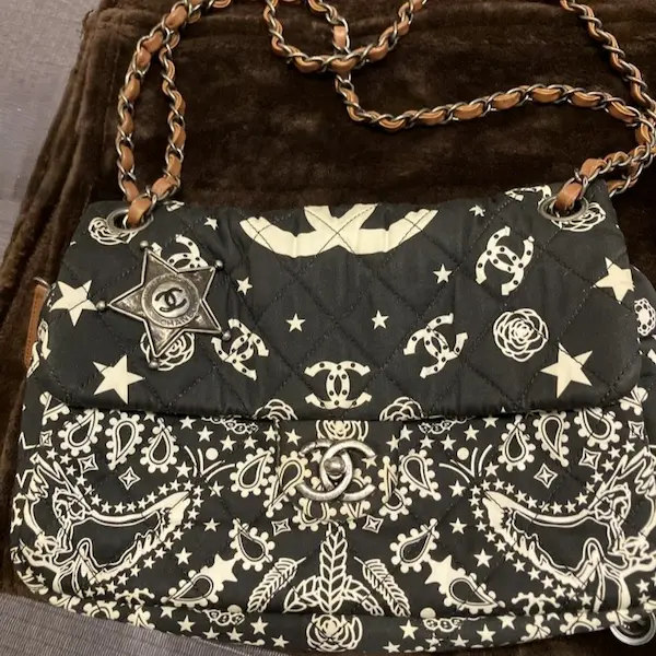 シャネル　マトラッセ　パリダラス　バンダナ柄　チェーンショルダーバッグ
