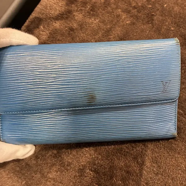 ルイ・ヴィトン　エピ　ポルトフォイユサラ